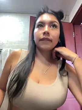 Snapshot of Abby-Sophia chatting on 01-10-25, 07:43 Abby-Sophia online show from 01-10-25, 07:43