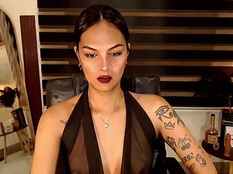 SarahAmber online show from 11-25-25, 05:07