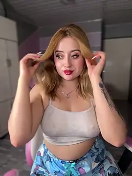 Sam Thompsoon  online show from 09-23-25, 02:58