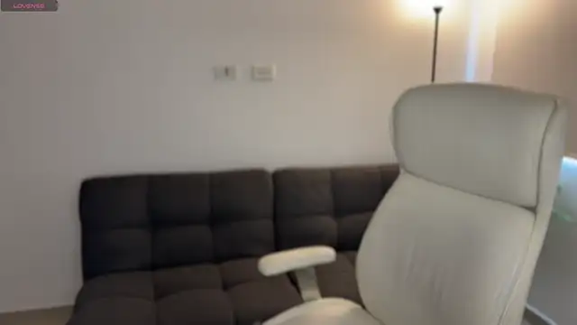 xisisxx online show from 10-15-25, 08:53