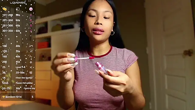 venusangelicxx online show from 04-11-26, 12:15