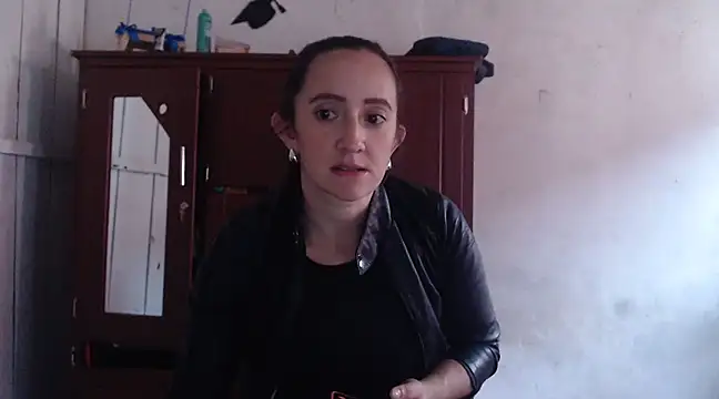 Snapshot of DeepAnal07 chatting on 03-12-25, 05:17 DeepAnal07 online show from 03-12-25, 05:17