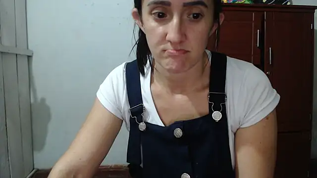 Snapshot of DeepAnal07 chatting on 09-10-25, 01:16 DeepAnal07 online show from 09-10-25, 01:16