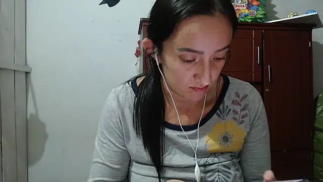 Snapshot of DeepAnal07 chatting on 09-19-25, 04:36 DeepAnal07 online show from 09-19-25, 04:36