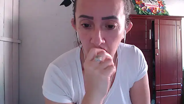 Snapshot of DeepAnal07 chatting on 10-19-25, 09:48 DeepAnal07 online show from 10-19-25, 09:48