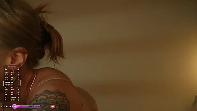 Snapshot of AskAlexa chatting on 10-28-25, 10:45 AskAlexa online show from 10-28-25, 10:45