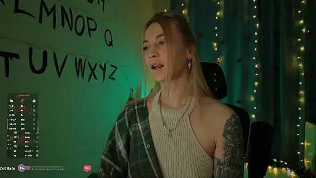 Snapshot of AskAlexa chatting on 12-22-25, 02:30 AskAlexa online show from 12-22-25, 02:30