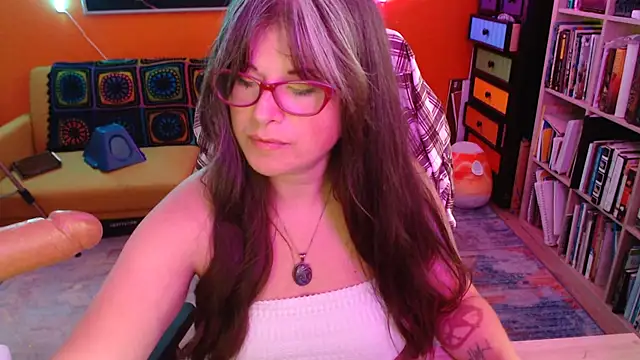 TheLenaAdams online show from 11-19-25, 05:35