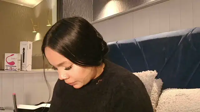 EmilyQueen3x online show from 03-29-26, 02:17