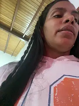 ArielleMillerr online show from 01-05-25, 05:41