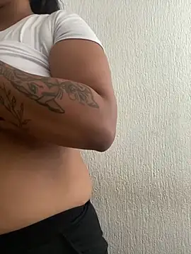 ArielleMillerr online show from 01-15-25, 05:15