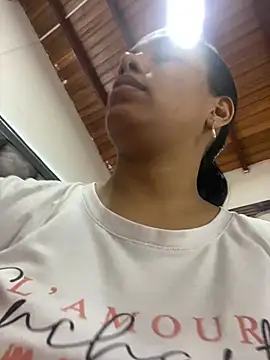 ArielleMillerr online show from 01-16-25, 06:27