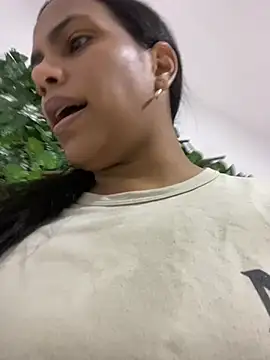 ArielleMillerr online show from 02-07-25, 05:51