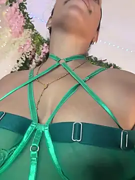 ArielleMillerr online show from 09-19-25, 05:46