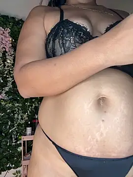 ArielleMillerr online show from 10-06-25, 05:54