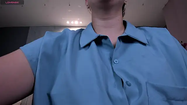 Snapshot of MartinnaBonnet chatting on 02-16-25, 10:21 MartinnaBonnet online show from 02-16-25, 10:21