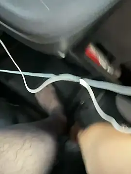 Snapshot of OhMyRichard chatting on 02-20-25, 10:59 OhMyRichard online show from 02-20-25, 10:59