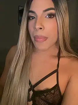 Snapshot of Valery__mt chatting on 01-11-25, 02:30 Valery  mt online show from 01-11-25, 02:30