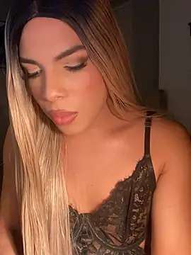 Snapshot of Valery__mt chatting on 01-12-25, 11:58 Valery  mt online show from 01-12-25, 11:58