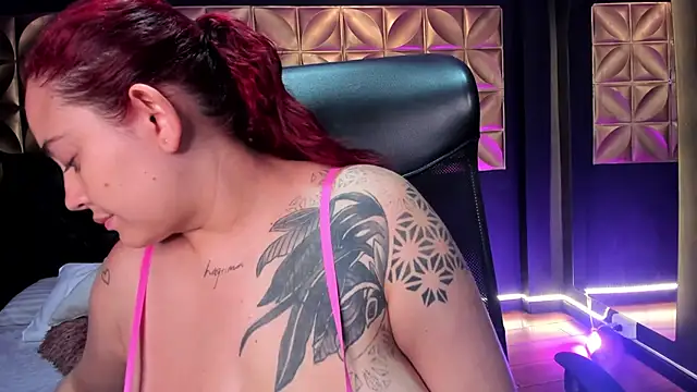 Laurenhillcute14 online show from 04-28-26, 07:30