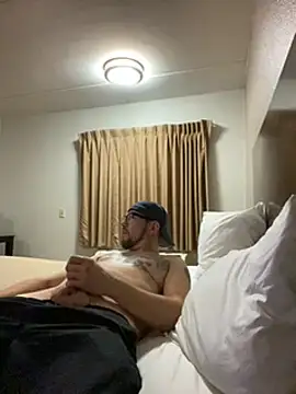 Snapshot of Tomas_Zaddy chatting on 12-15-24, 05:23 Tomas Zaddy online show from 12-15-24, 05:23