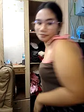 Kissy07 online show from 11-27-25, 02:13