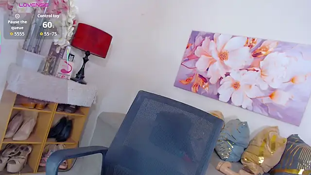 Snapshot of HugeCock_Savanna chatting on 01-16-26, 10:47 HugeCock Savanna online show from 01-16-26, 10:47