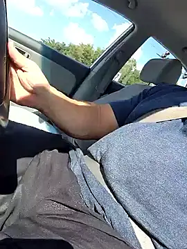 Snapshot of DigiSpankz chatting on 10-21-25, 06:41 DigiSpankz online show from 10-21-25, 06:41