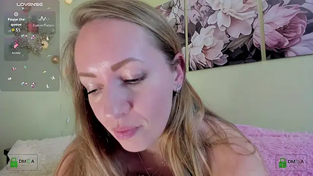 Queenymel online show from 12-08-24, 09:41