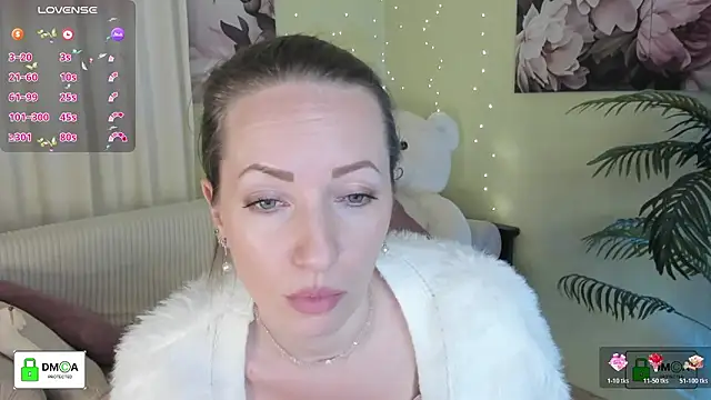 Queenymel online show from 02-26-26, 04:39