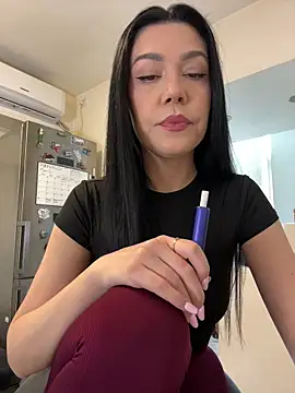 Snapshot of denise_k chatting on 03-26-26, 11:38 denise k online show from 03-26-26, 11:38