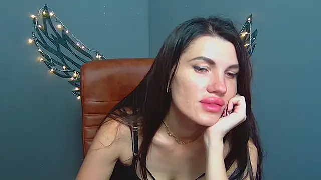 MilaLoona online show from 07-19-26, 06:28