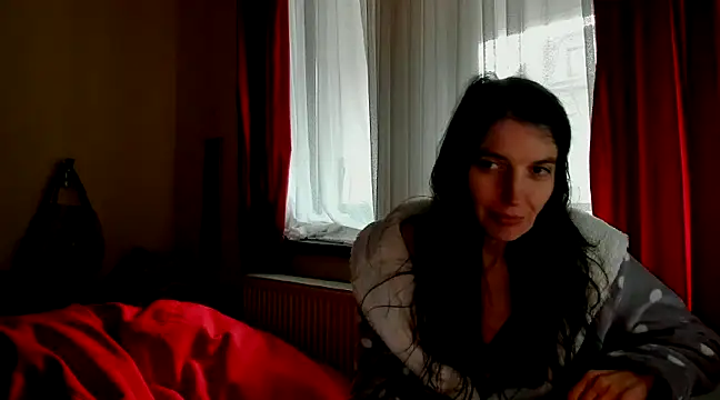 AliceisHome online show from 01-05-25, 01:47