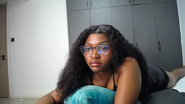 Snapshot of Pretty_Liya08 chatting on 05-14-26, 08:48 Pretty Liya08 online show from 05-14-26, 08:48