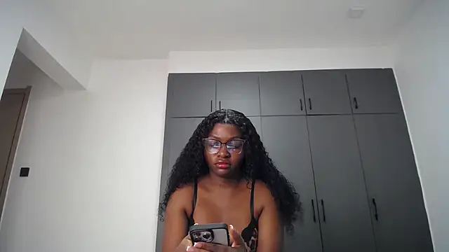Snapshot of Pretty_Liya08 chatting on 05-28-26, 08:50 Pretty Liya08 online show from 05-28-26, 08:50