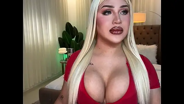 Your Majesty Tyra online show from 01-09-25, 05:23