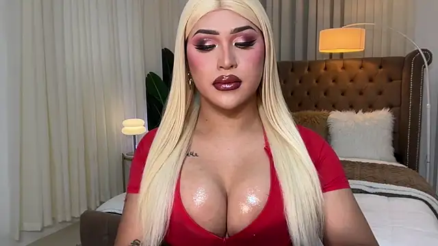 Your Majesty Tyra online show from 03-06-25, 03:13