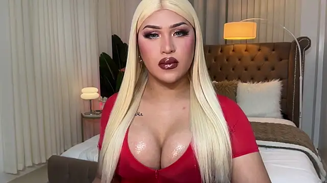 Your Majesty Tyra online show from 03-10-25, 04:49