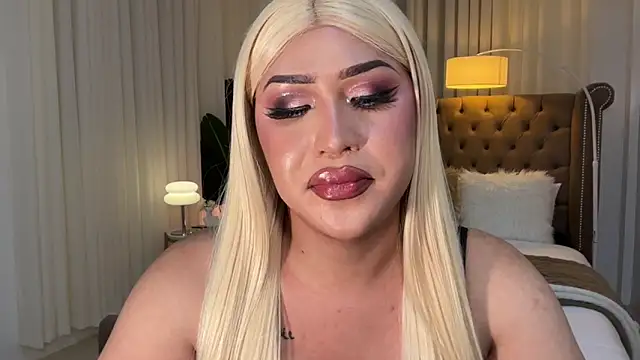 Your Majesty Tyra online show from 03-12-25, 10:59