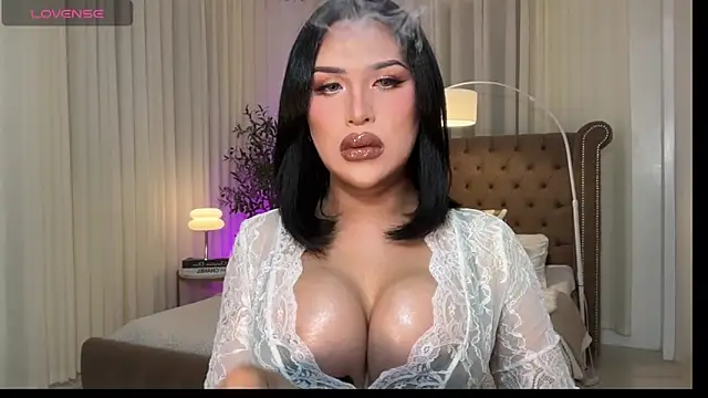 Your Majesty Tyra online show from 02-20-26, 05:37