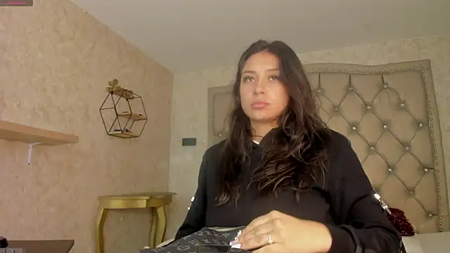 Snapshot of dayra_angels chatting on 12-27-24, 03:48 dayra angels online show from 12-27-24, 03:48