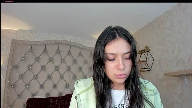 Snapshot of dayra_angels chatting on 01-09-25, 01:18 dayra angels online show from 01-09-25, 01:18