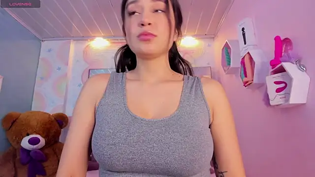 Snapshot of dayra_angels chatting on 01-14-25, 04:04 dayra angels online show from 01-14-25, 04:04