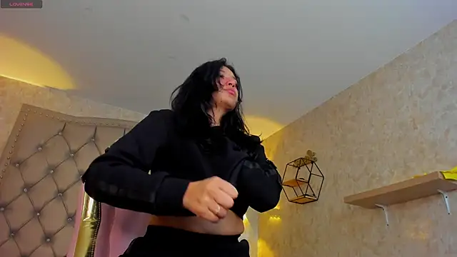 Snapshot of dayra_angels chatting on 03-21-25, 11:01 dayra angels online show from 03-21-25, 11:01