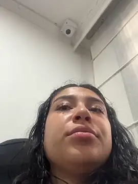 Snapshot of dayra_angels chatting on 10-03-25, 07:11 dayra angels online show from 10-03-25, 07:11