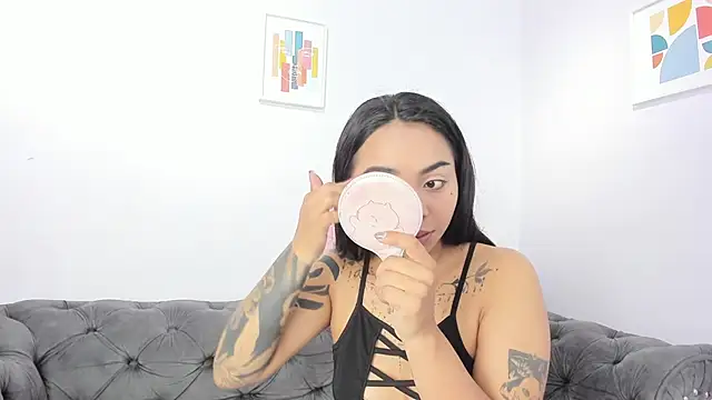 miss soffi  online show from 11-15-25, 12:23