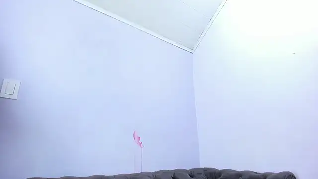 miss soffi  online show from 04-20-26, 12:52