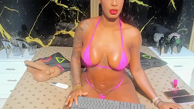 NahomyOwen online show from 02-28-26, 12:28