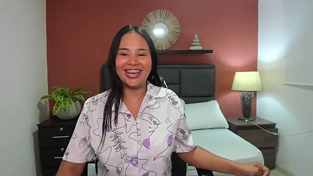 isabella florez online show from 12-27-24, 07:03