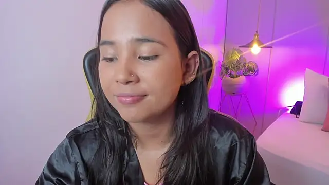 isabella florez online show from 06-03-26, 02:25